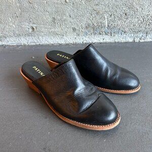 Patina Leather Mules (Black, 7)